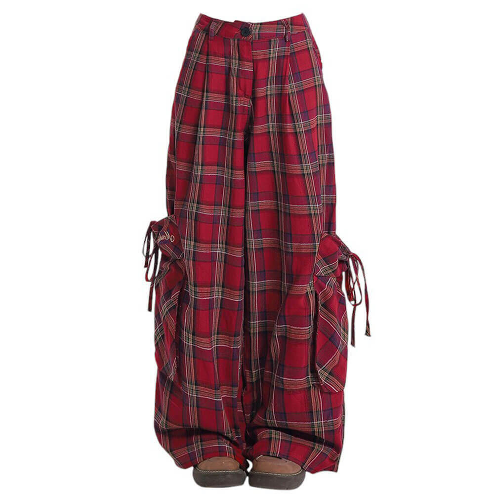 90's Grunge Plaid Cargo Pants: Trendy Outfit Ideas for Every Occasion