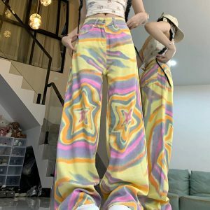 90s Star Print Trousers: Trendy Outfit Ideas for Concerts & Casual Outings