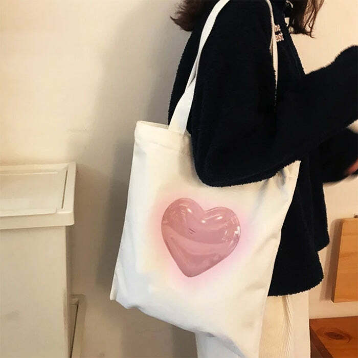 Aesthetic Heart Tote Bag: Perfect for Concerts, Outfits & Everyday Style