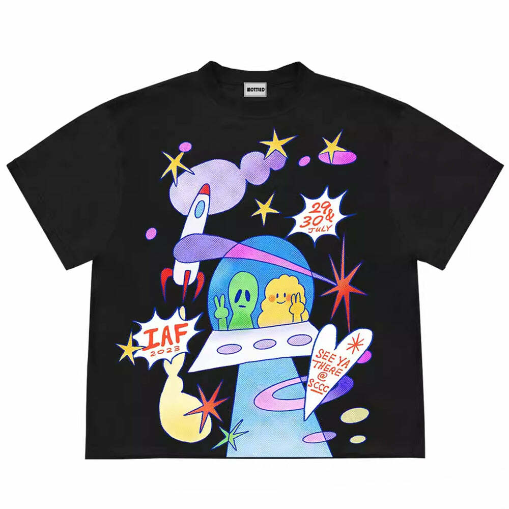 Alien Aesthetic Graphic T-Shirt: Trendy Outfit Ideas for Every Occasion