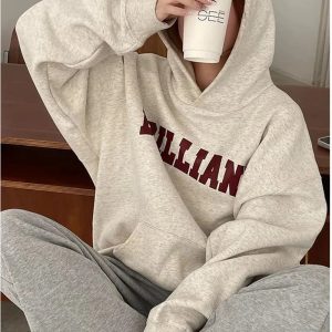 Brilliant Statement Hoodie: Trendy Outfit Ideas for Every Occasion