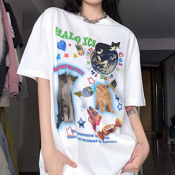 Cat's Planet Graphic Tee: Trendy Outfit Ideas for Casual & Concert Looks