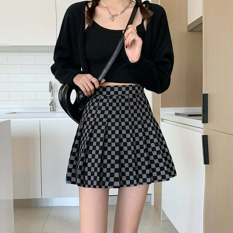 Checkered Print Pleated Skirt: Trendy Outfit Ideas for Every Occasion