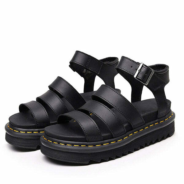 Chic 2.0 Asphalt Flat Sandals for Effortless Spring & Summer Outfits