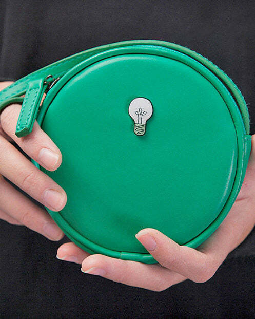 Chic Bulb Mini Handbag: Perfect for Concerts, Date Nights & Spring Outfits