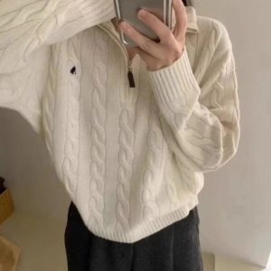 Chic Classic Cable Knit Zip Sweater: Perfect for Spring Outfits