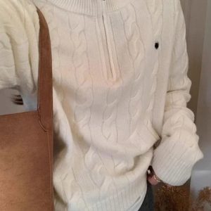 Chic Classic Cable Knit Zip Sweater: Perfect for Spring Outfits