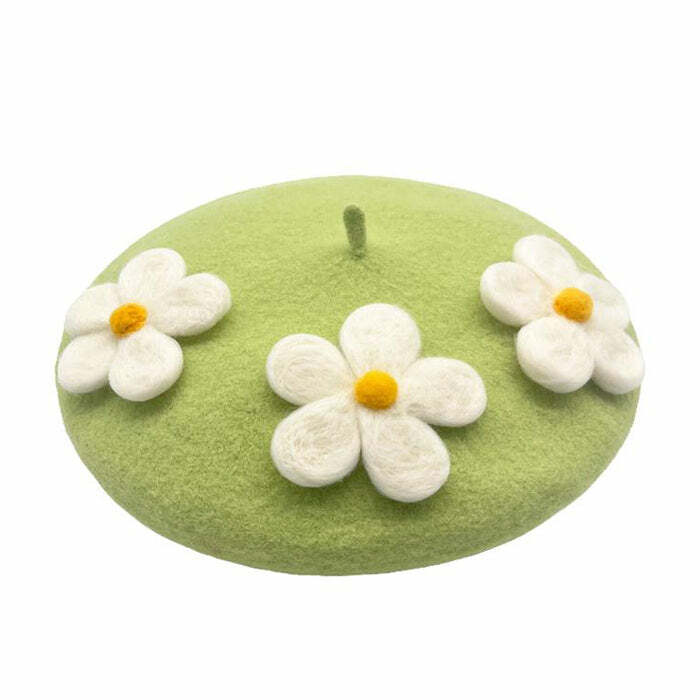 Chic Daisy Crochet Beret: Perfect for Spring Outfits & Concert Outfit Ideas