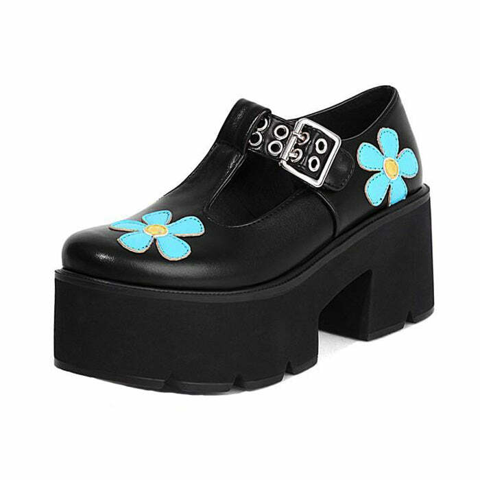 Chic Daisy Platform Sandals for Effortless Spring & Summer Outfit Ideas