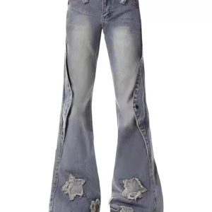 Chic Distressed Star Flare Jeans: Perfect for Casual Outfits & Concerts