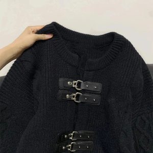 Chic Fall Buckled Cable Knit Cropped Sweater: Perfect for Stylish Outfits