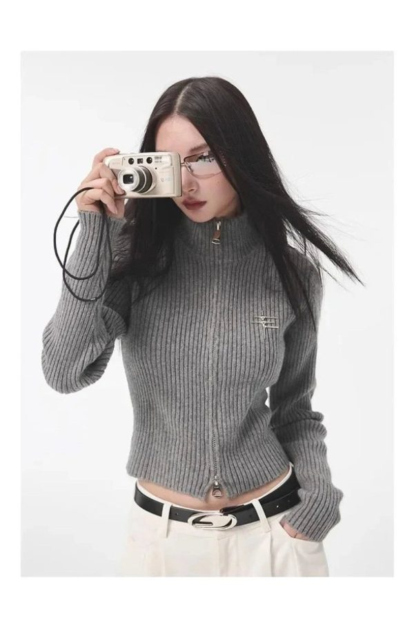 Chic Fall Ribbed Zip-Up Turtleneck Sweater: Perfect for Casual Outfits