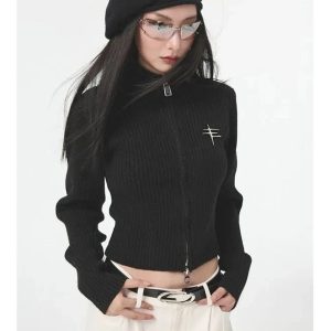 Chic Fall Ribbed Zip-Up Turtleneck Sweater: Perfect for Casual Outfits