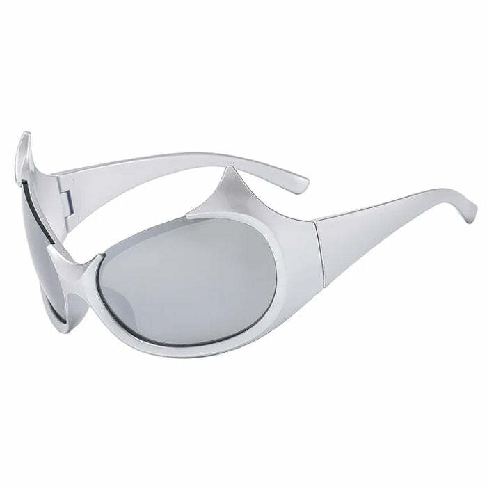 Chic Gotham Cat Eye Sunglasses for Stylish Spring & Concert Outfits