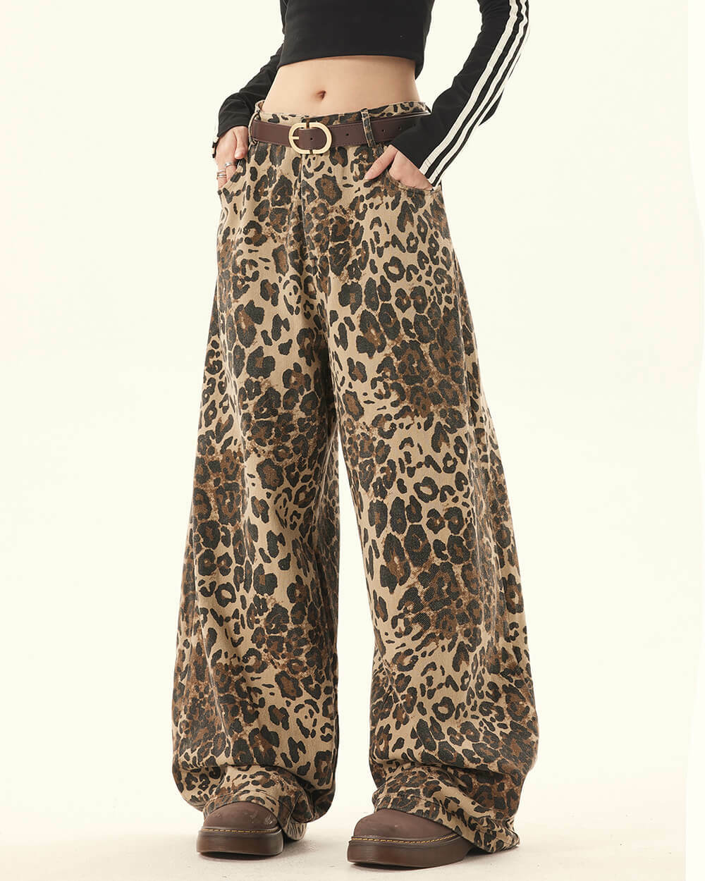 Chic Leopard Print Wide-Leg Pants: Perfect for Spring Outfits