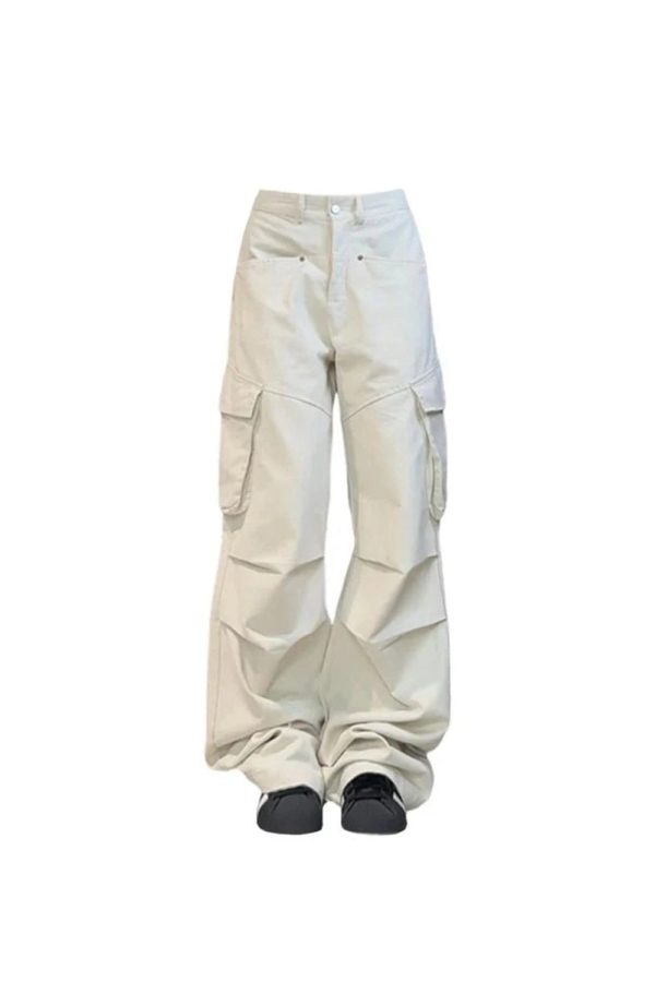 Chic Minimalist Cargo Wide-Leg Pants: Perfect for Spring Outfits