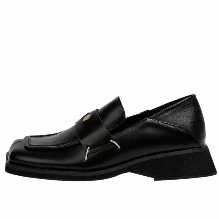 Chic Minimalist Chunky Loafers for Effortless Outfit Ideas & Style