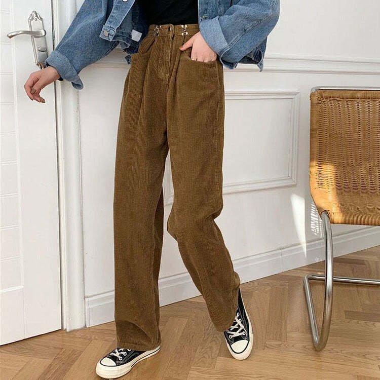 Chic Minimalist Cord Pants: Versatile Outfit Ideas for Every Occasion