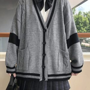 Chic Monochrome Academia Cardigan: Perfect for Spring Outfits