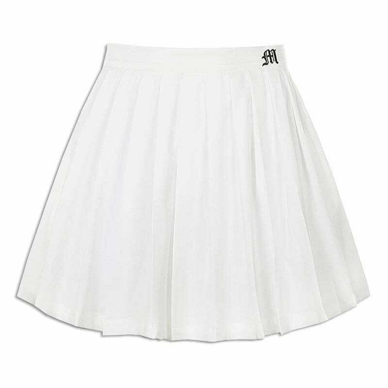 Chic Naughty List Pleated Skirt: Perfect for Concerts & Spring Outfits