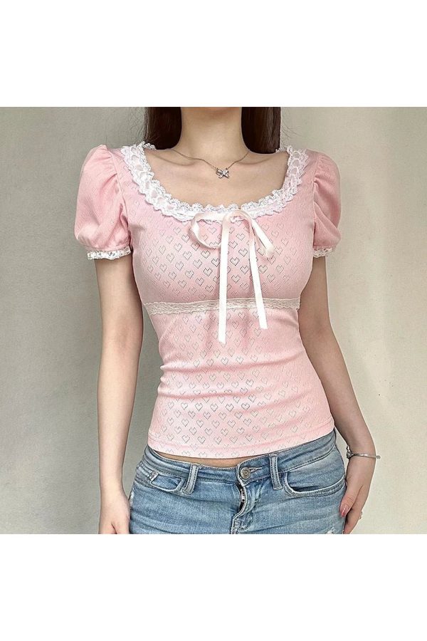 Chic Pink Lace-Trim Puff Sleeve Top: Perfect for Spring Outfits