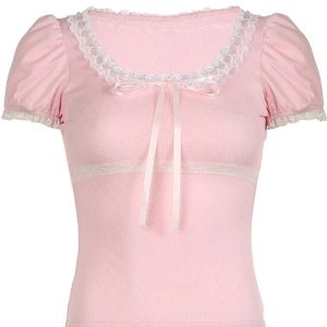 Chic Pink Lace-Trim Puff Sleeve Top: Perfect for Spring Outfits