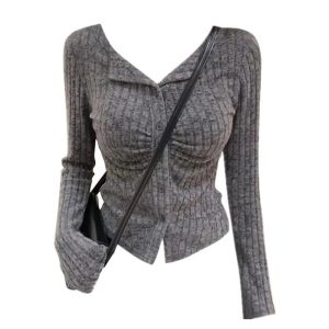 Chic Ruched Ribbed Button-Up Cardigan: Perfect for Spring Outfits