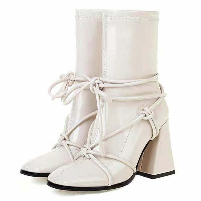 Chic Square Heel Lace-Up Ankle Boots for Stylish Outfit Ideas