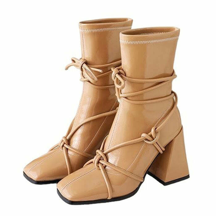 Chic Square Heel Lace-Up Ankle Boots for Stylish Outfit Ideas