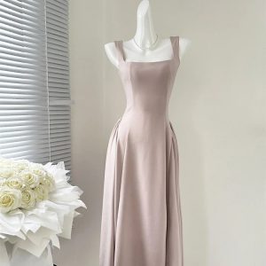 Classic Square Neck Flared Dress: Perfect for Prom, Spring & Date Nights