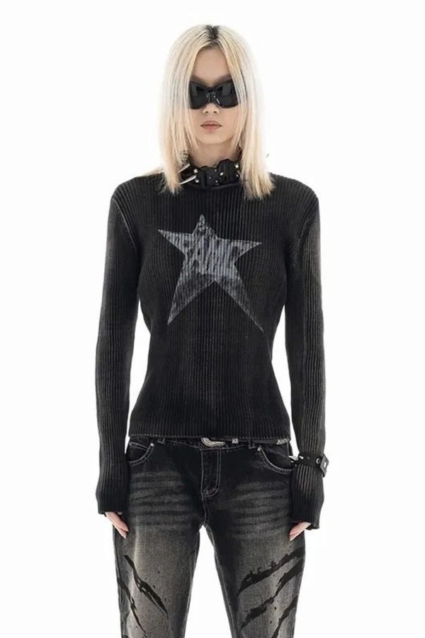 Cosmic Grunge Star Sweater: Trendy Outfit Ideas for Concerts & Casual Wear