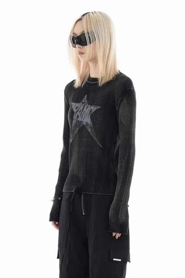 Cosmic Grunge Star Sweater: Trendy Outfit Ideas for Concerts & Casual Wear