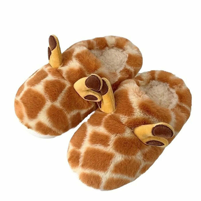 Cozy Giraffe Plush Slippers for Cute Everyday Outfits and Relaxation