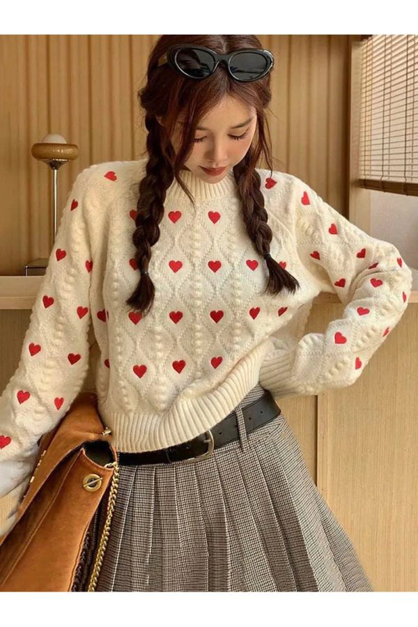 Cozy Heartfelt Cuddle Knit Sweater: Perfect for Spring Outfits