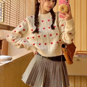 Cozy Heartfelt Cuddle Knit Sweater: Perfect for Spring Outfits