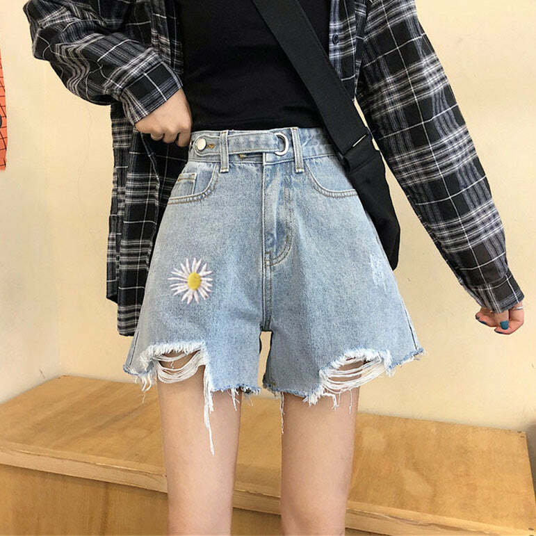 Daisy Denim Shorts - Cute 2000s Outfits, Y2K Fashion, Summer 2000 Style