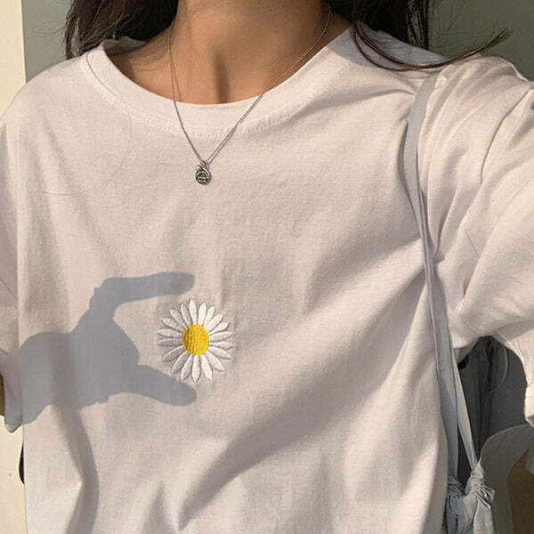 Daisy T-Shirt - Cute 2000s Outfits, Y2K Fashion, Vintage Style Tee