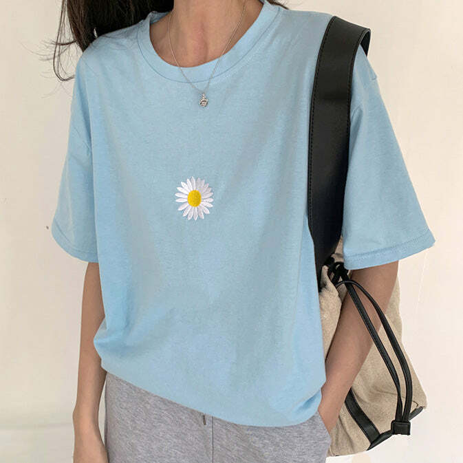 Daisy T-Shirt - Cute 2000s Outfits, Y2K Fashion, Vintage Style Tee