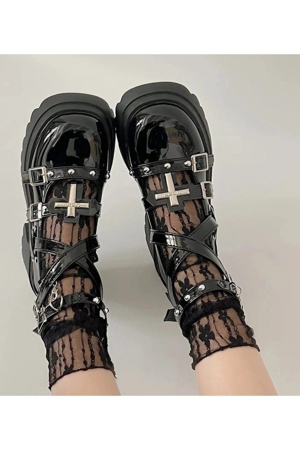 Dark Angel Chain Strap Shoes: Perfect for Concerts, Date Nights