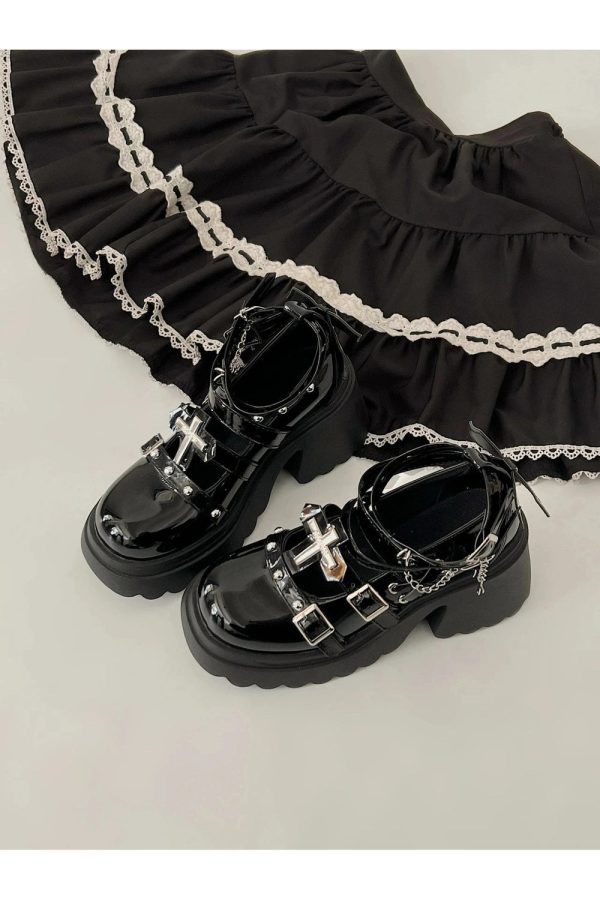 Dark Angel Chain Strap Shoes: Perfect for Concerts, Date Nights