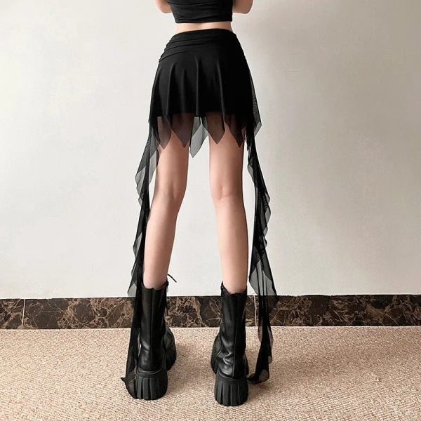 Dark Enchantment Layered Skirt: Perfect for Concerts, Dates & Spring Outfits