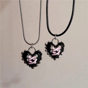 Dark Romance Corset Heart Necklace: Perfect for Concerts & Date Nights