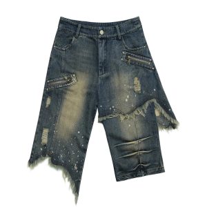 Distressed Grunge Bermuda Shorts: Trendy Outfit Ideas for Every Occasion