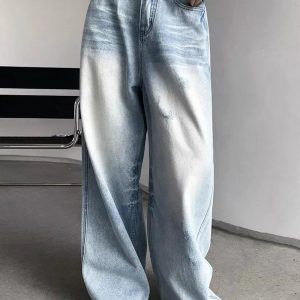 Distressed Light-Wash Wide-Leg Jeans: Perfect for Casual & Concert Outfits