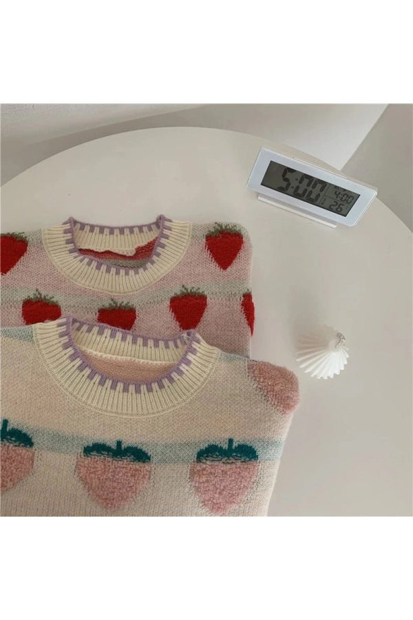 Fall Strawberry Fields Knit Sweater: Perfect for Casual Outfits