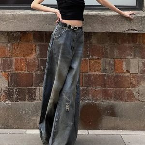 Fall Urban Edge Wide-Leg Jeans: Trendy Outfit Ideas for Every Occasion