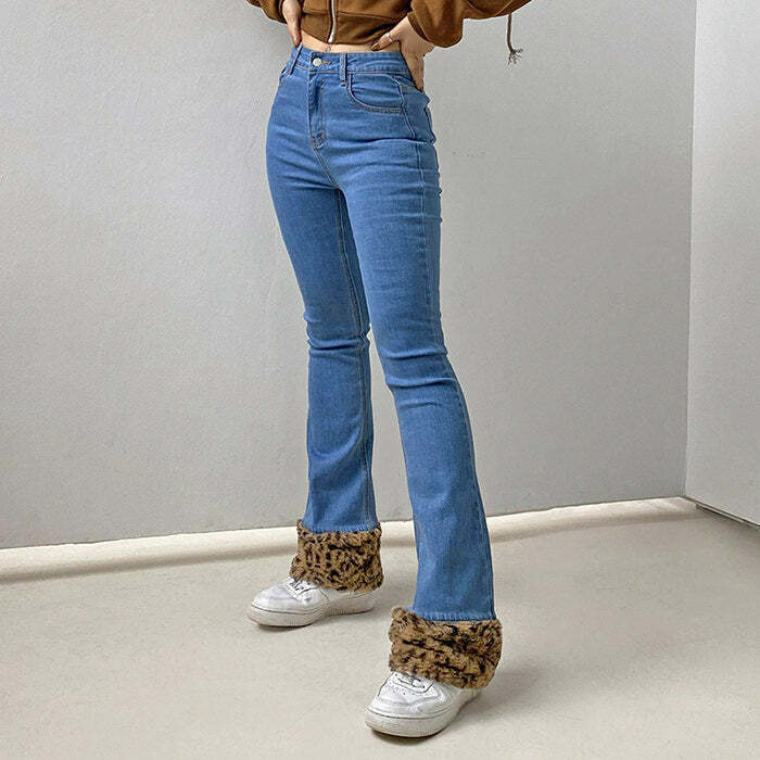 Fuzzy Leopard Trim Jeans: Trendy Outfit Ideas for Casual & Concert Looks