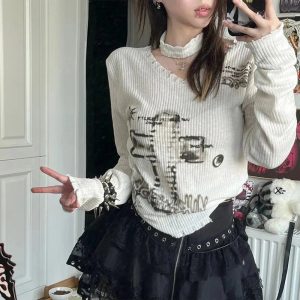 Goblincore Off-Shoulder Grunge Sweater: Trendy Outfit Ideas for Every Occasion