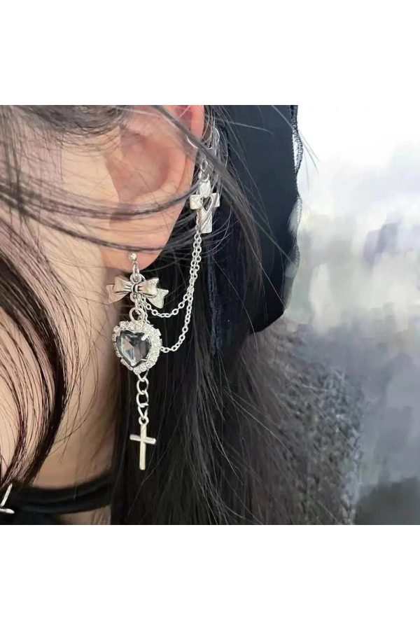 Gothic Heart Chain Drop Earrings for Stylish Outfits & Fashion Ideas