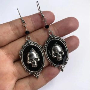 Gothic Skull Cameo Earrings: Perfect for Concert Outfits & Fashion Inspo